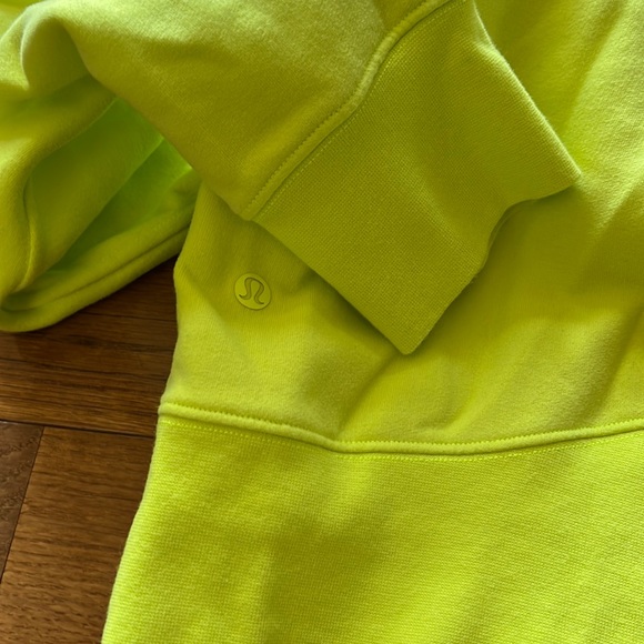 🔥LULULEMON CROPPED LOUNGEFUL HOODIE/JACKET-ELECTRIC LEMON-12🔥 - Picture 10 of 16